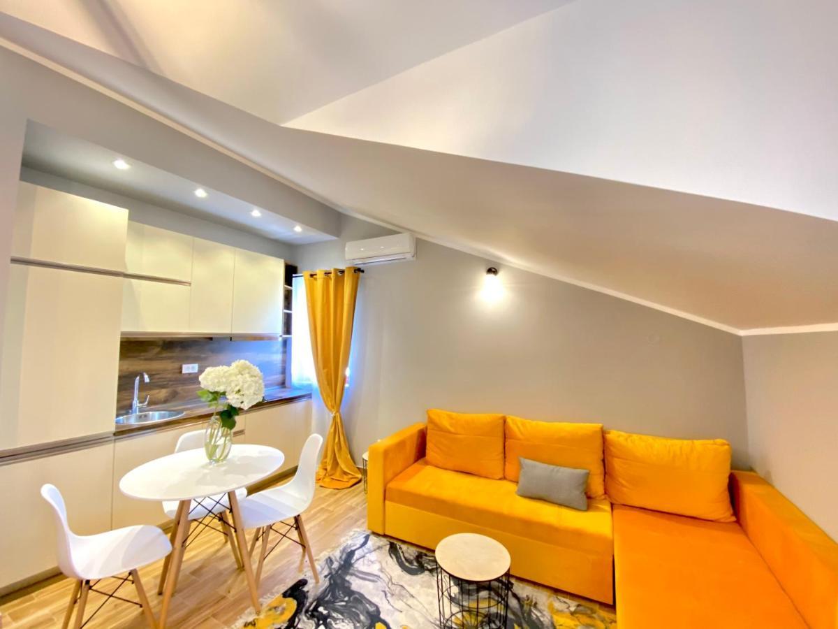 Villa Blanca Risan Ngoại thất bức ảnh