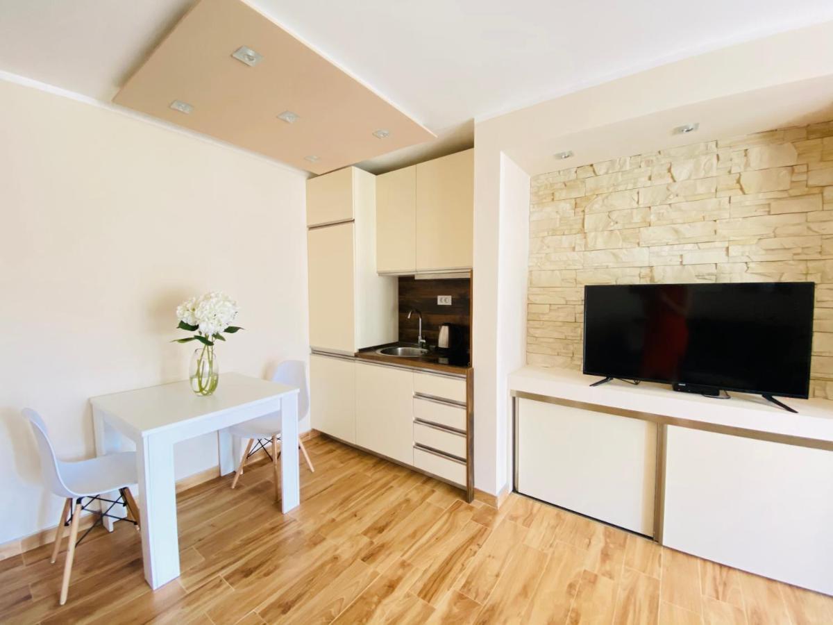 Villa Blanca Risan Ngoại thất bức ảnh
