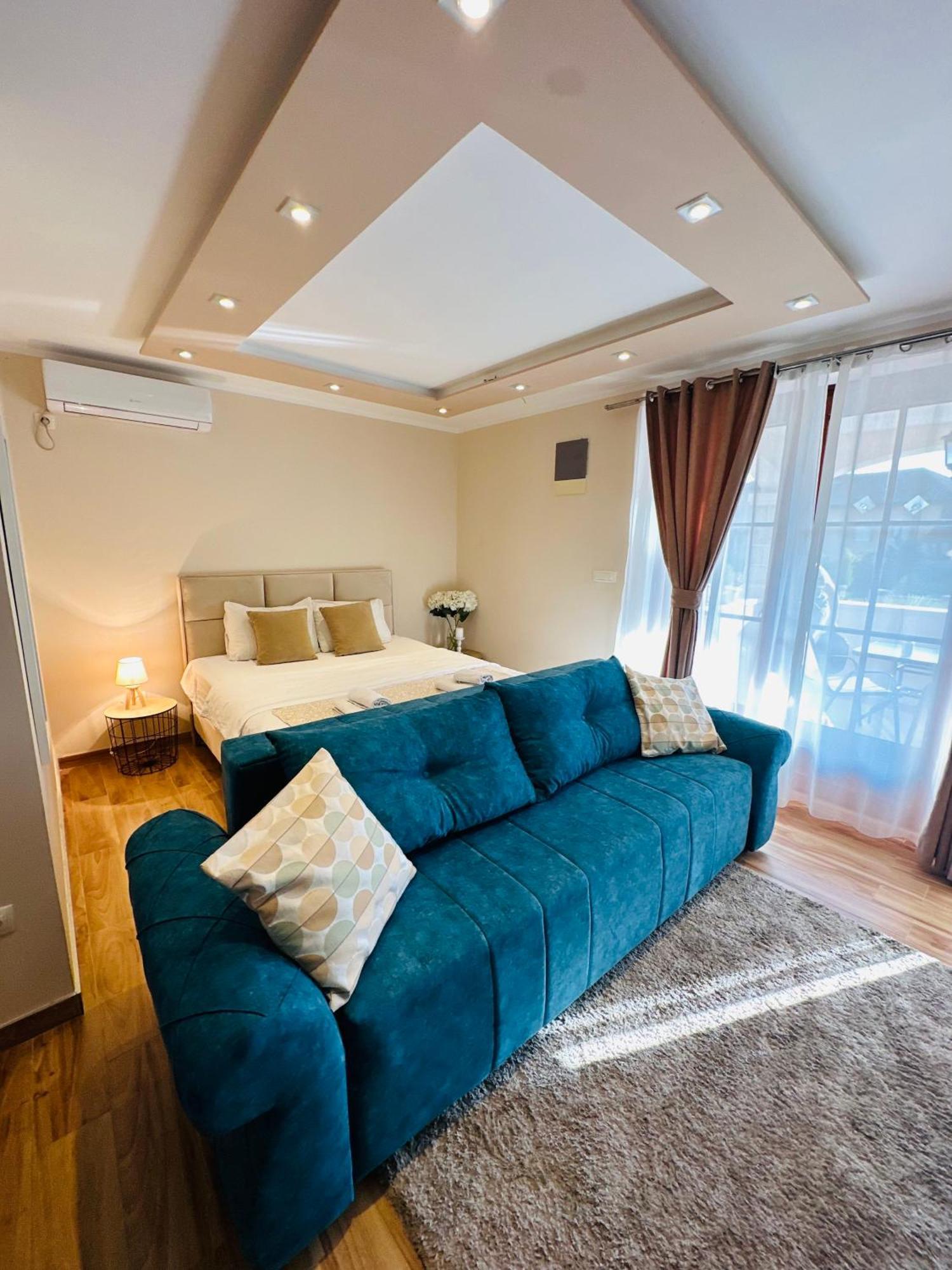 Villa Blanca Risan Ngoại thất bức ảnh